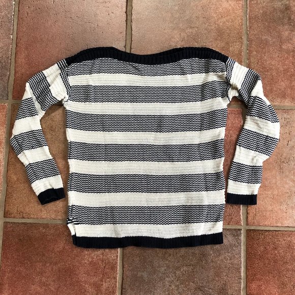 Striped Pullover Sweater - Picture 3 of 5